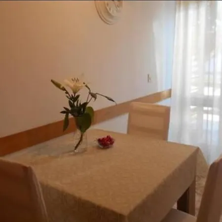 Apartment Tomisha Dolac
